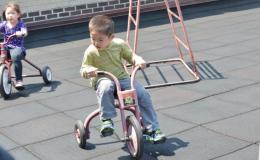 Tricycle racing