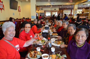 Seniors eating lunch